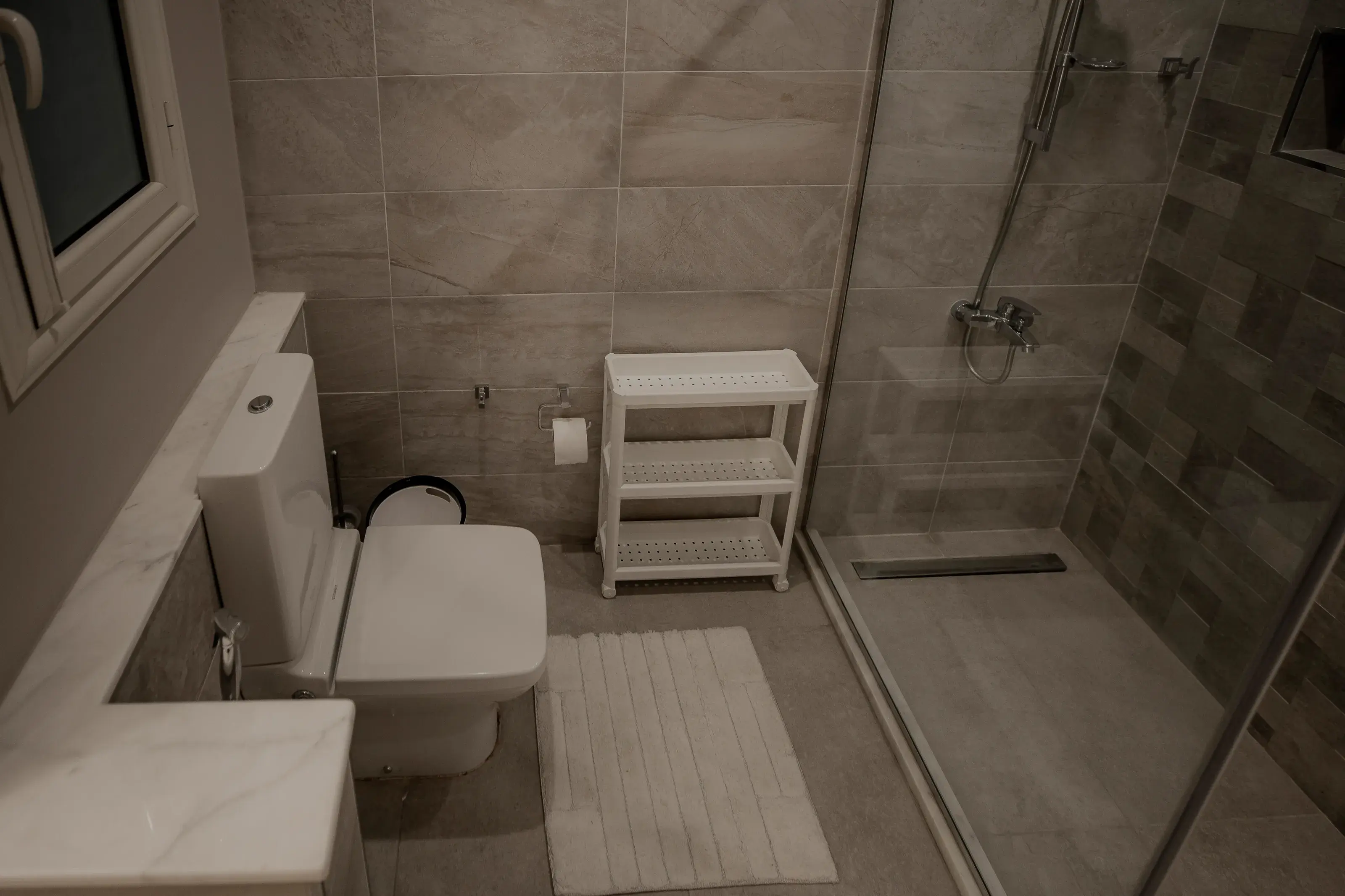 Suite I — 6