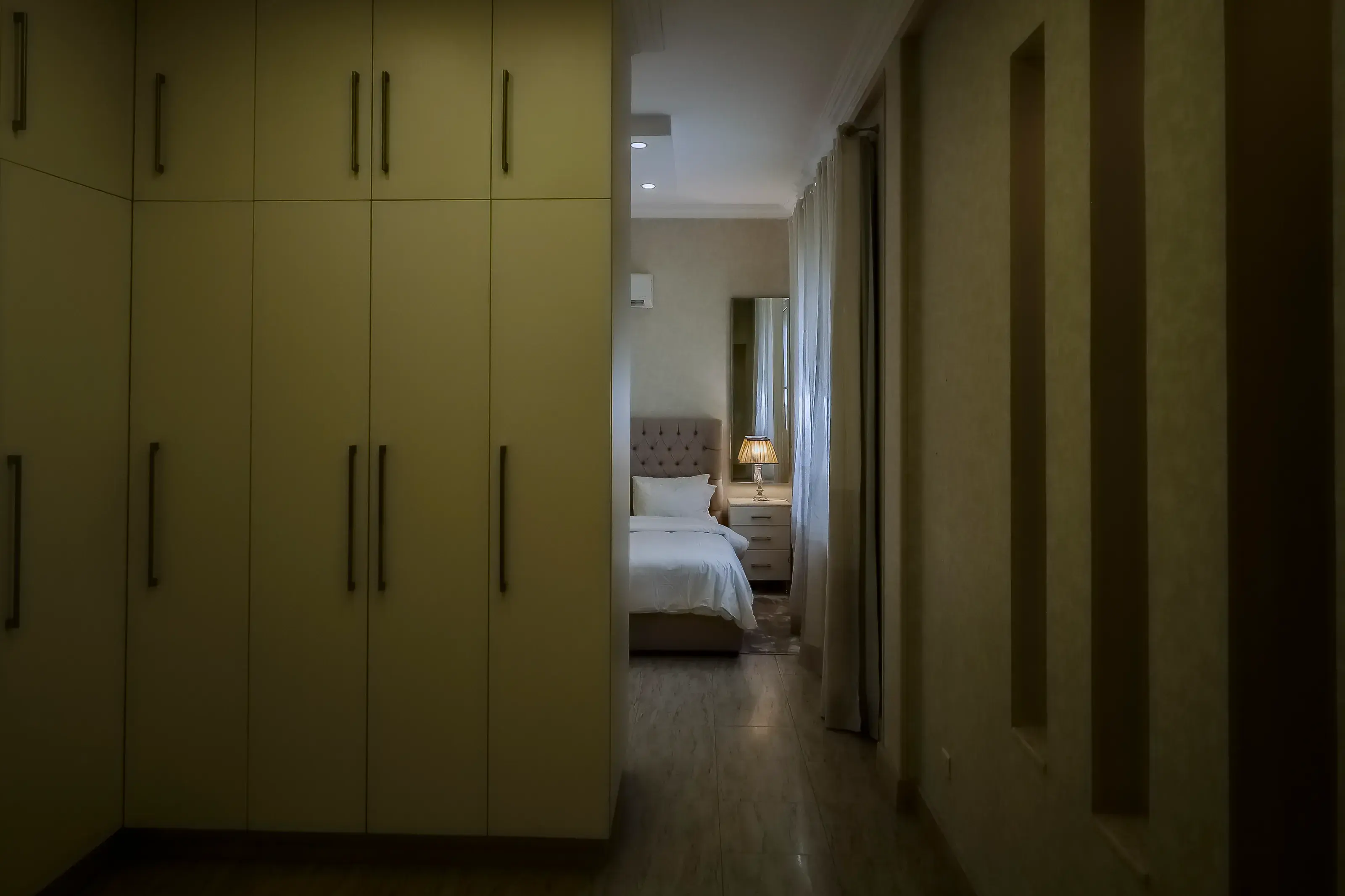Suite I — 12